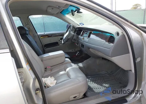 1999 Lincoln Town Car Cartier from USA, damaged, VIN 1LNHM83W3XY654925